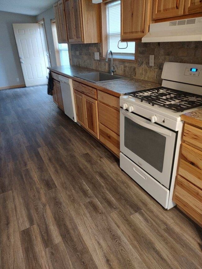 Foto del edificio - 1503 Osborne St