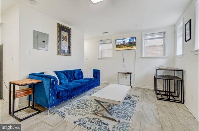 Foto del edificio - 623 5th St NE
