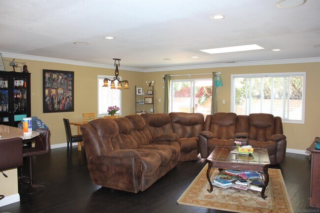 Building Photo - 4025 Mt Everest Blvd