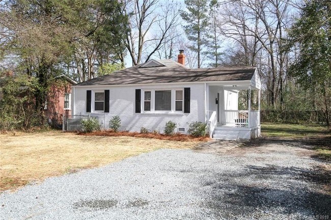 Foto del edificio - 2730 Catalina Ave