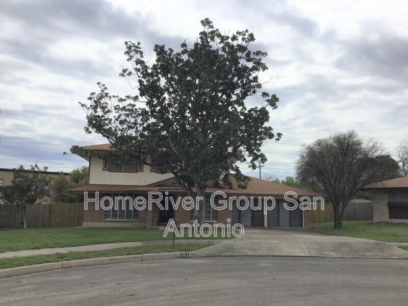 Foto principal - 3518 Pinebluff Dr