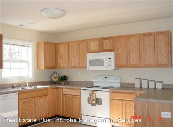 Building Photo - 2 br, 2 bath House - 112 Stadiem Drive