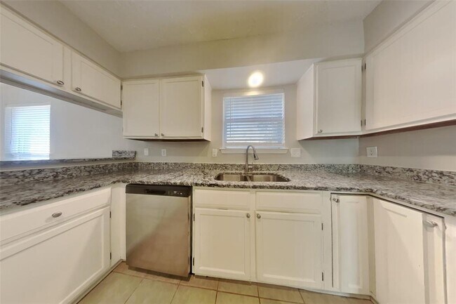 Building Photo - 4314 Dawn Creek Ln