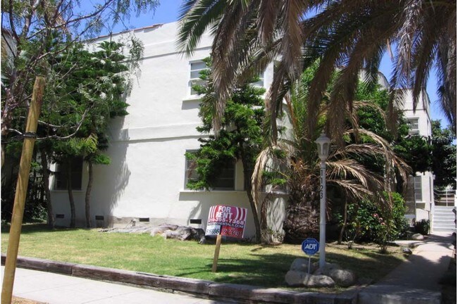 Building Photo - 1123 12th St