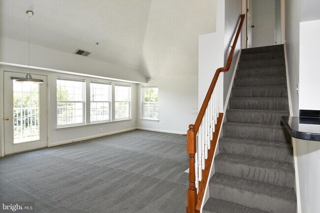 Building Photo - 8183 Carnegie Hall Ct