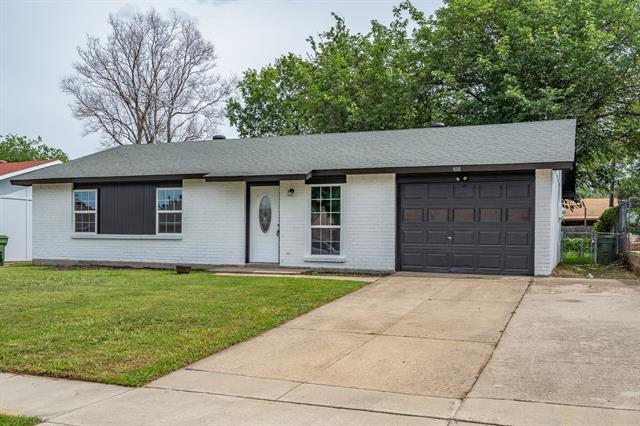 Building Photo - 930 Briarwood Dr