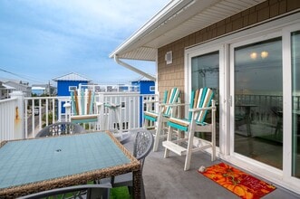 Building Photo - 1503 Carolina Beach Ave N