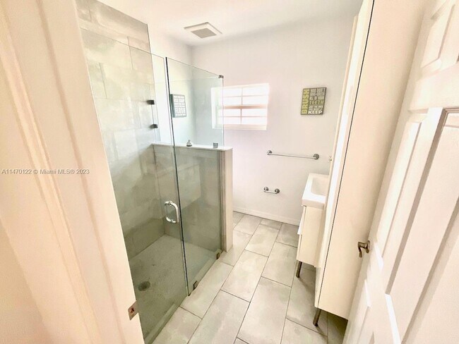 Foto del edificio - 1231 13th St