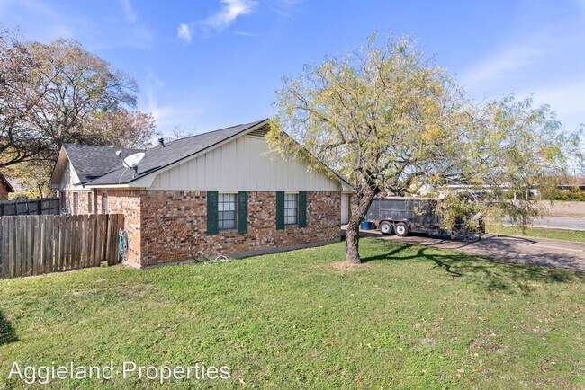 Foto del edificio - 3 br, 2 bath House - 1419 Holik