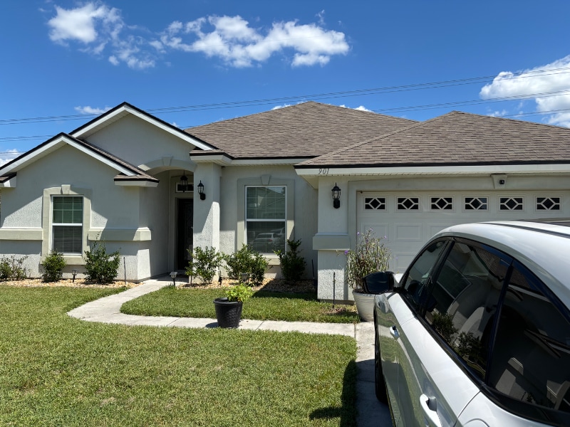 Building Photo - 901 Raindrop Ln