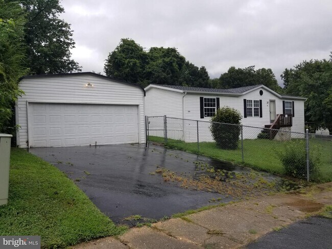 Building Photo - 141 Inverness Dr