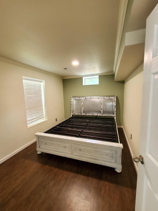 Building Photo - 147 Carriage Hill Dr
