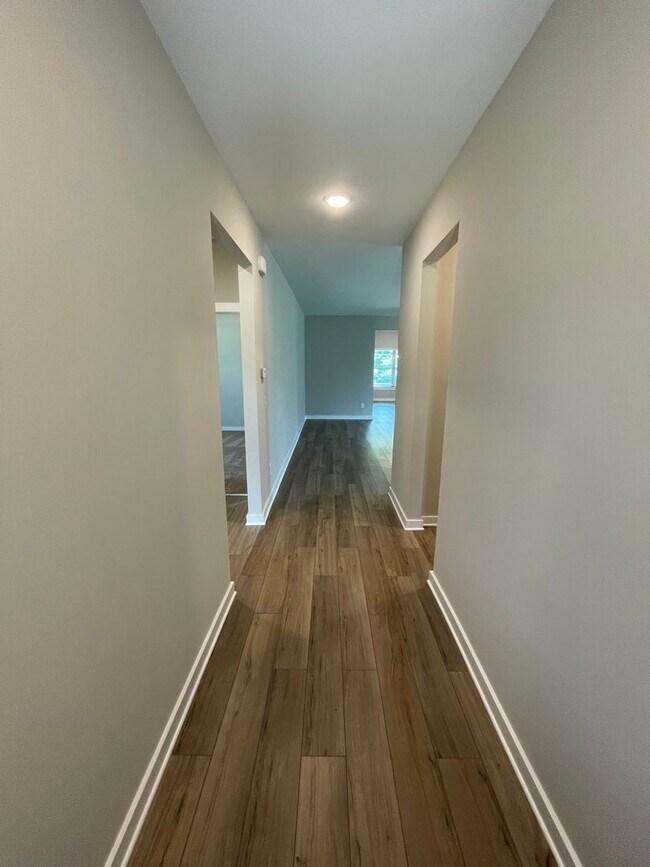 Building Photo - New Construction Home for Rent in Tuscaloo...
