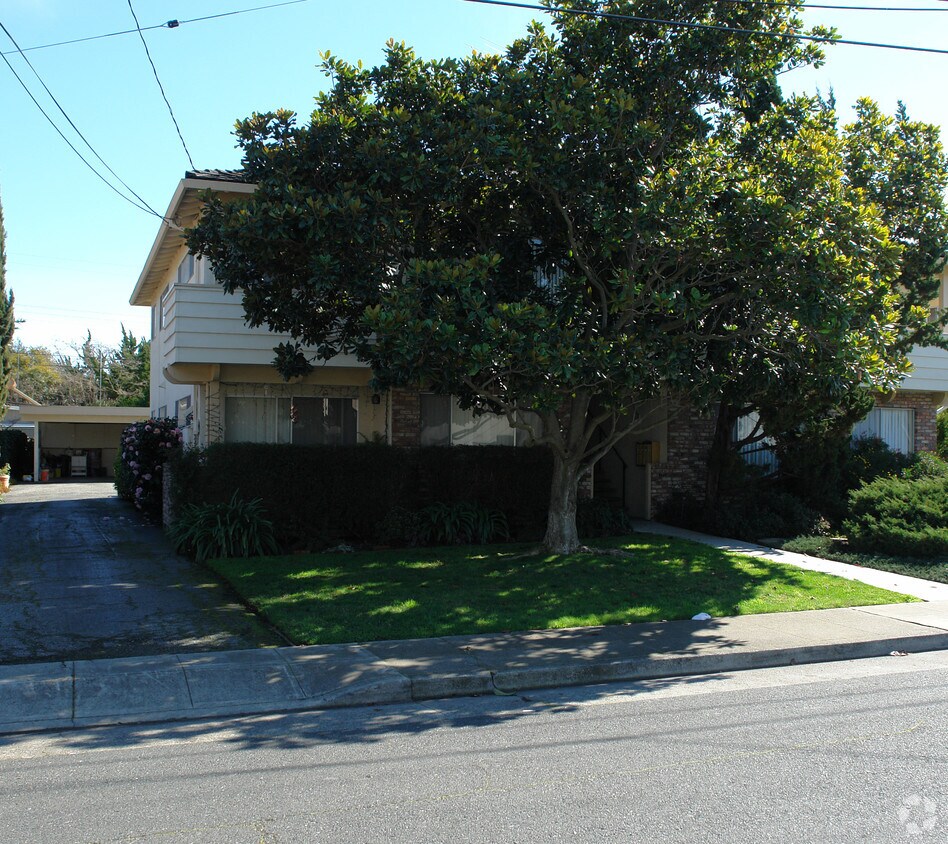 Foto del edificio - 471-477 James Rd