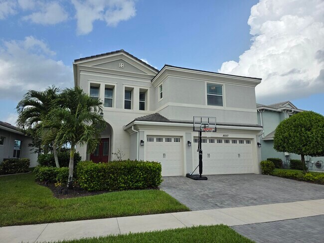 Foto del edificio - 16007 Whippoorwill Cir