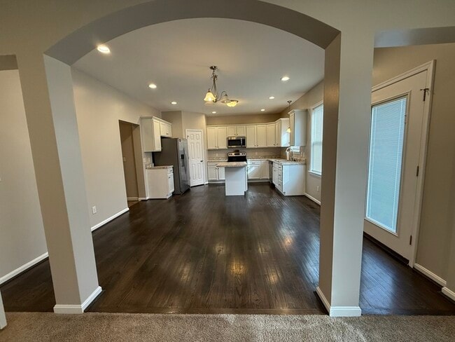 Building Photo - Single Family Home