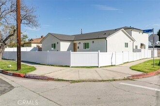 Building Photo - 12340 Lull St