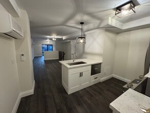 Building Photo - 619 Mount Pleasant Rd