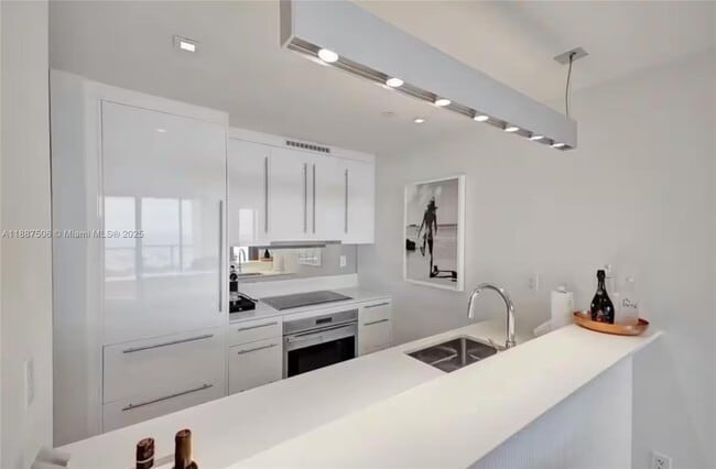 Foto del edificio - 2201 Collins Ave