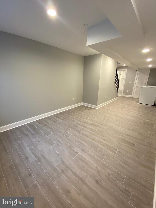 Foto del edificio - 1420 N Newkirk St