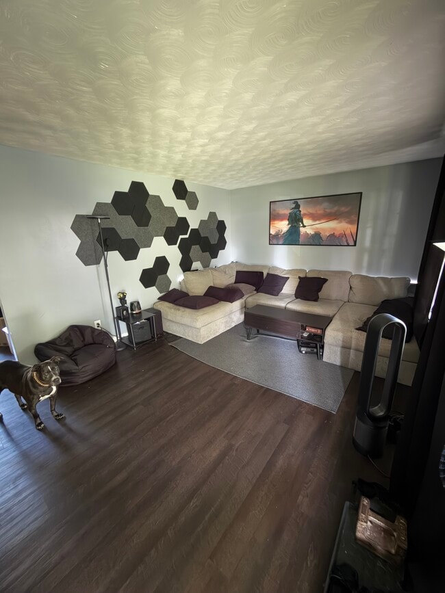 Building Photo - 3105 Lencott Dr