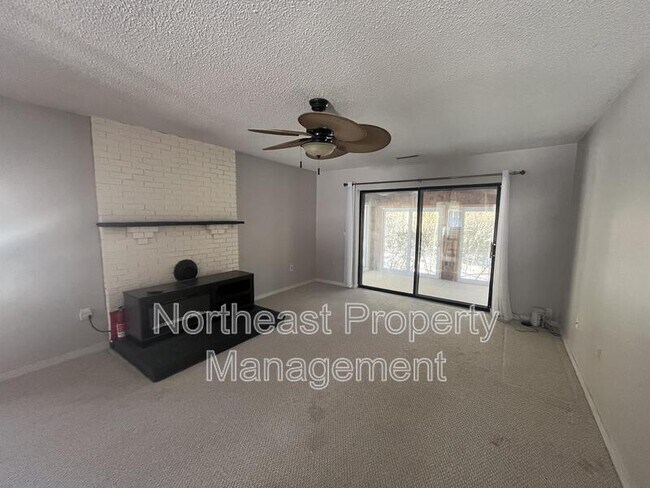 Foto del edificio - 59 Highwood Dr