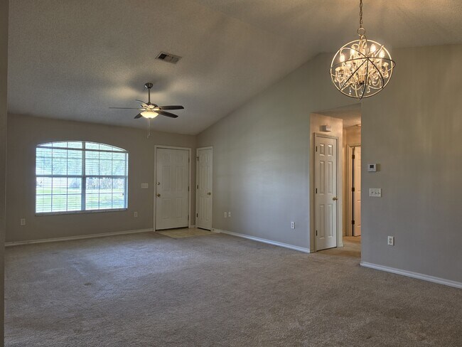 Building Photo - 2501 Elkhart Dr