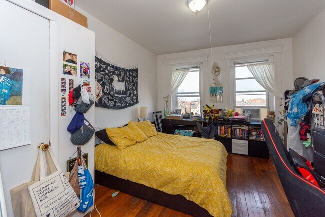 Foto del edificio - 52 Brighton Ave