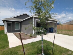 Building Photo - 304 Cornstalk Ln