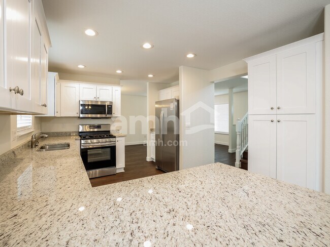 Building Photo - 17665 Little Peak Court
