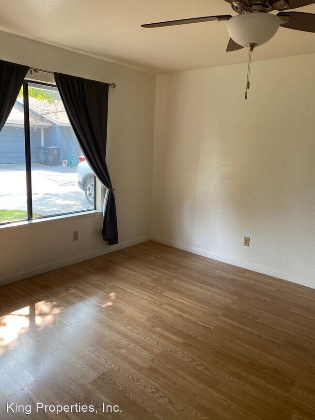 Building Photo - 2 br, 2 bath House - 3313 Monterey Avenue
