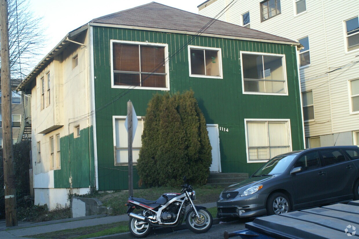 Building Photo - 1114 E Olive St