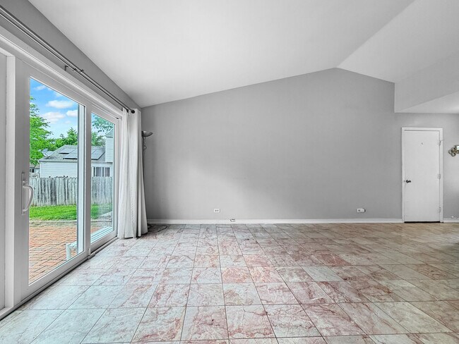Foto del edificio - 2630 Stubblefield Ct