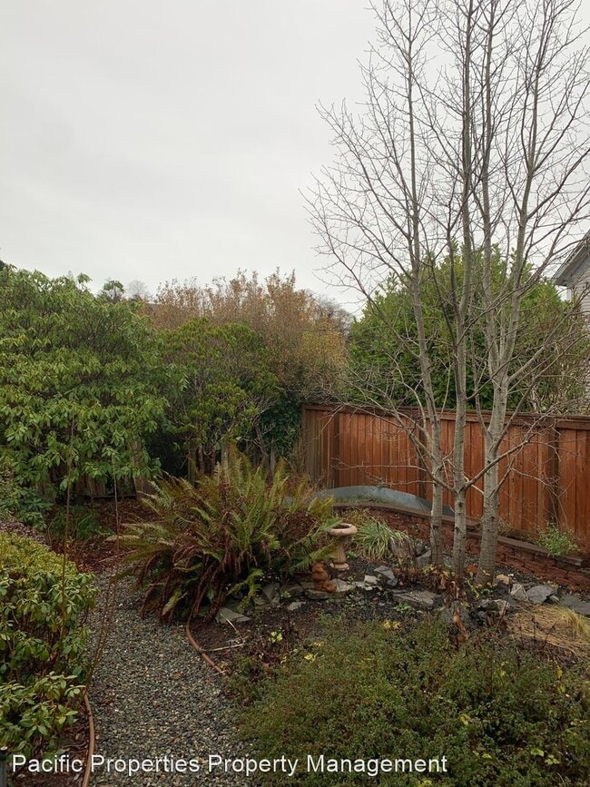 Building Photo - 3 br, 2 bath House - 2281 Sherman Avenue