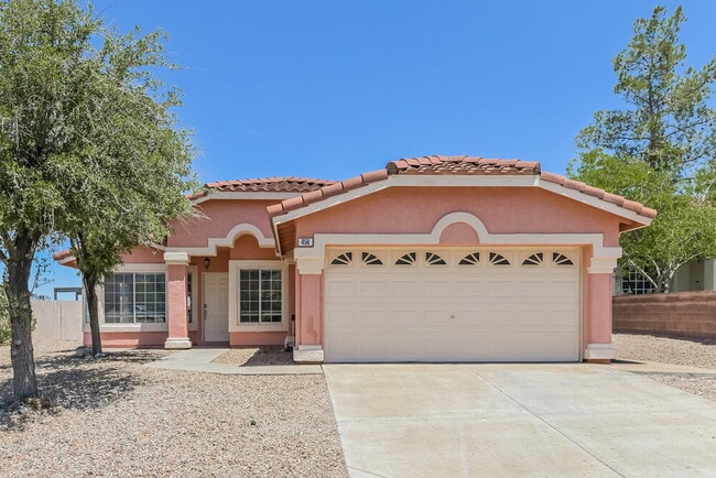 Building Photo - 456 Palegold St