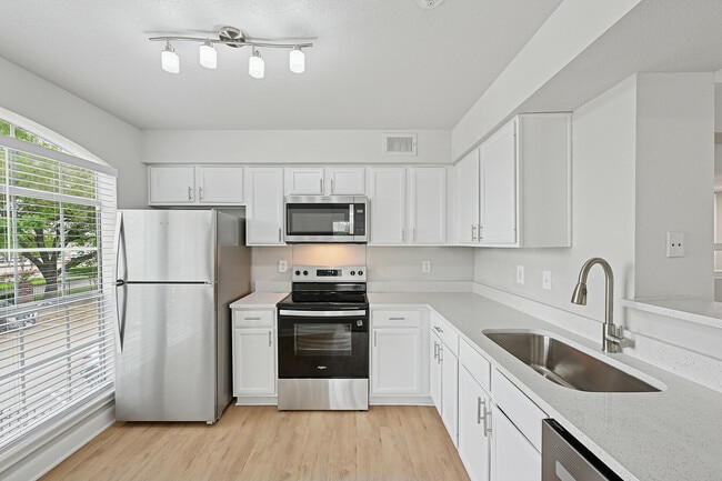 Kitchen - The Henry at Ranchstone