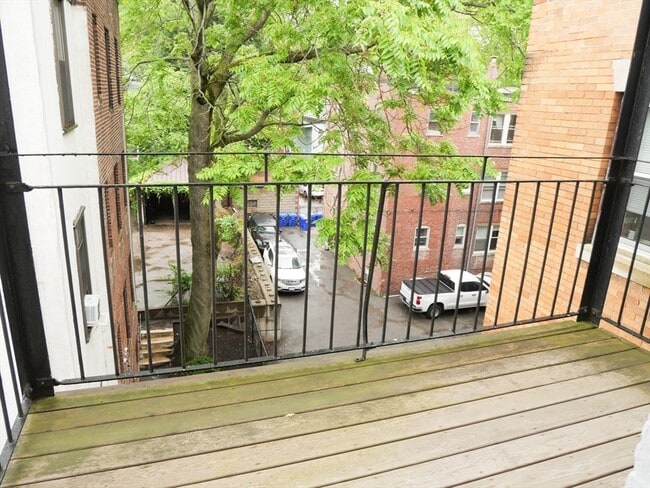 Foto del edificio - 429 Harvard St