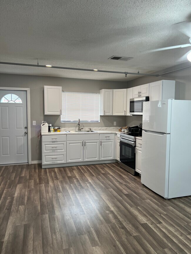 Foto del edificio - 1404 Montana Ave