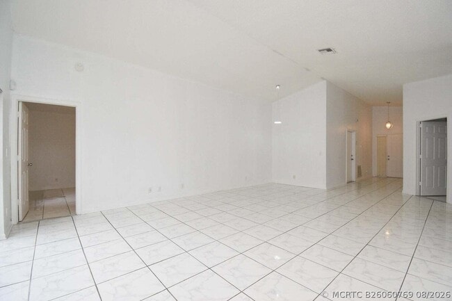 Building Photo - 1456 Waterway Cove Dr