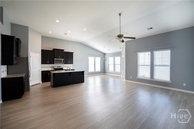 Building Photo - 190 Brickhill Cir