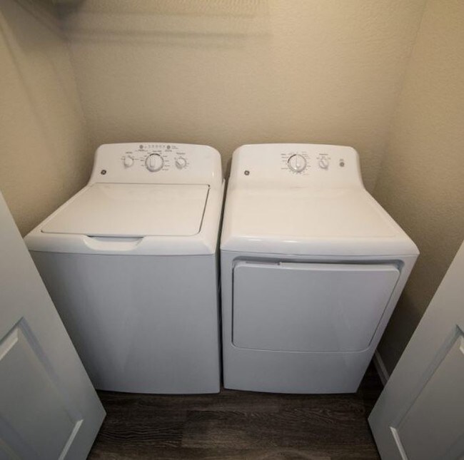 Meadowbrook Apartments Apartments Hudson, IA