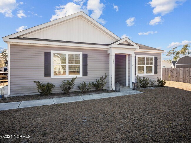 Building Photo - 104 Tralee Pl