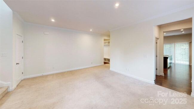 Building Photo - 4523 Collingham Dr