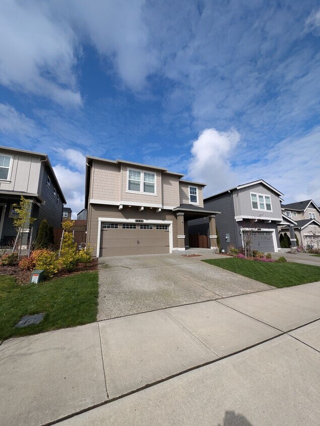 FIVE Bedroom Rental Home in Coveted Stetso... - FIVE Bedroom Rental Home in Coveted Stetso...