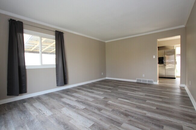 Living Room - 4112 4th Ave S
