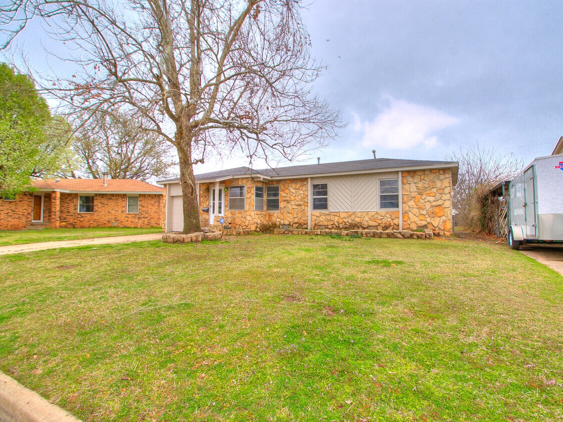 7001 NW 62nd St, Bethany, OK 73008 House for Rent in Bethany, OK