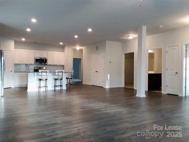 Building Photo - 8504 Gold Rush Ct