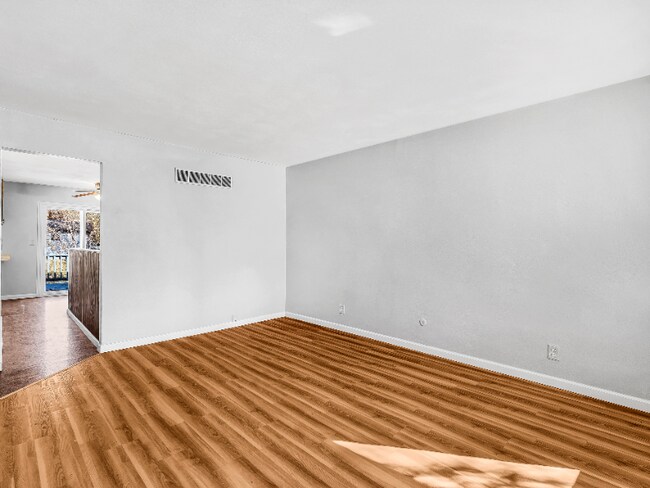 Foto del edificio - 104 Britanna Dr