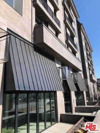 Building Photo - 8811 Burton Way
