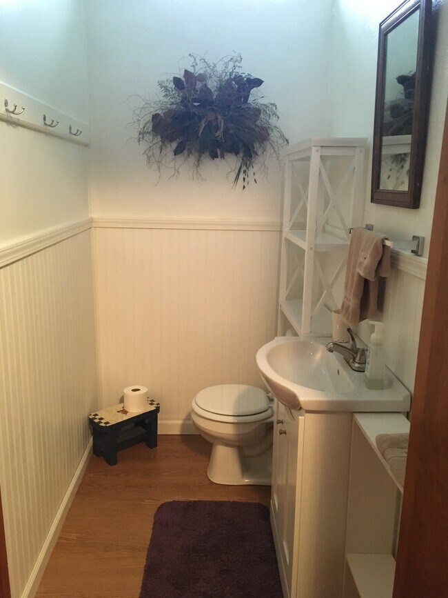 Bath - 204 3rd St